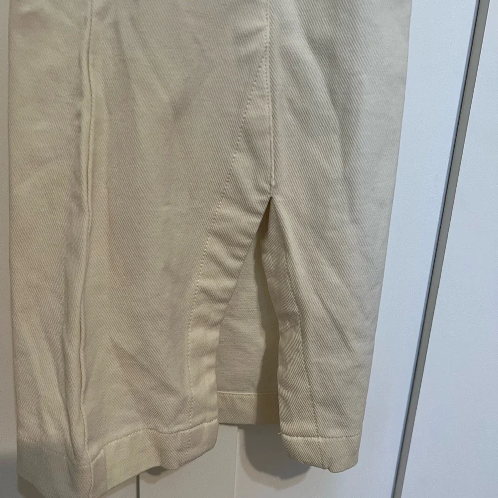 Free People Cream Flare Leg With Split Hem Pants Size Small Zip Back
